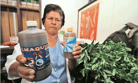 Acreditan-a-291-parteras--y-medicos-tradicionales