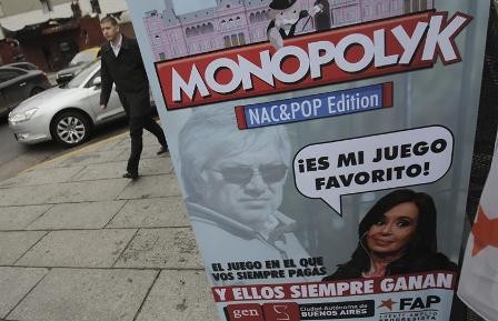 Un--Monopoly--parodia-las-sospechas-de-corrupcion-en-Argentina-como-protesta