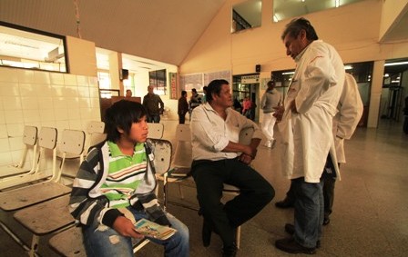 Impacientes-en-espera-de-ser-atendidos-en-hospitales