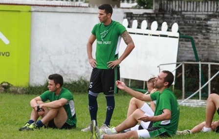 Oriente-quiere-despedirse-derrotando-al-campeon