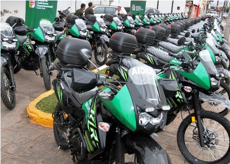 moto kawasaki de policia