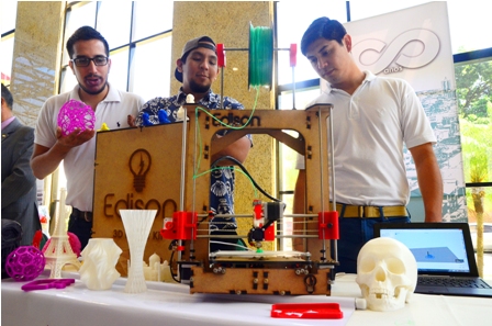 Presentan-impresora-3D--en-la-Rueda-de-Negocios