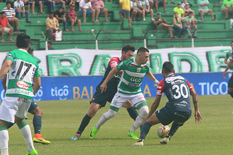 Oriente-Petrolero-le-gano-por-2---0-a-Wilstermann-en-el-Tahuichi