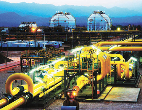 Ministros-de-Bolivia-y-Peru-analizan-la-exportacion-de-gas-boliviano