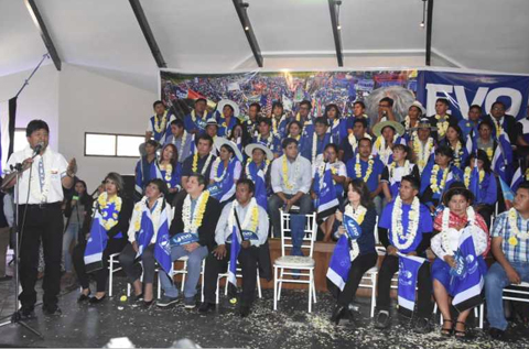 Evo-presenta-a-candidatos-del-MAS-por-Cochabamba