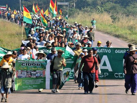 Surge-la-X-marcha,-Indigenas-piden-anular-leyes-