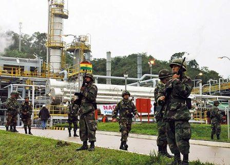 Tras--gasolinazo--gobierno-alista-la-estatizacion-de-empresas
