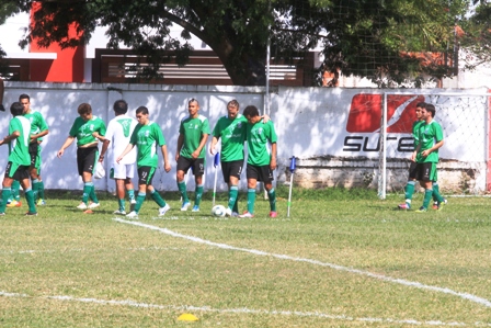 Alcides-Pena,-listo-para-ser-titular-ante-Nacional