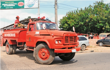 Emergencia-por-carro-bombero-del-Trompillo-