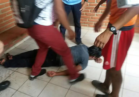 Mas-de-20-estudiantes-internados-en-Paurito-por-jugar-la-Ouija-