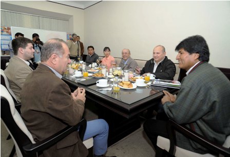 Ref. Fotografia: Acercamiento. Los acuerdos entre el presidente Morales y los empresarios no se materializan.