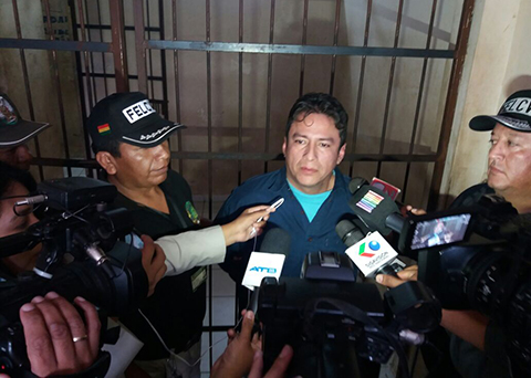 Autor-confeso-de-feminicidio-se-presenta-a-la-policia-