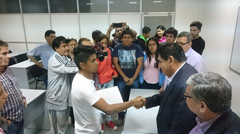 Estudiantes-llegan-a-acuerdo-con-el-rector-y-levantan-toma-del-Campus