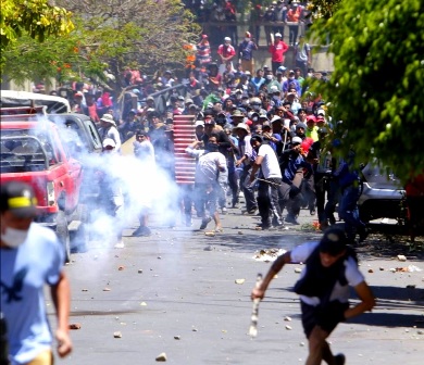 Las-protestas-sin-una-luz-al-final-del-tunel,-enfrentamientos-continuan-en-La-Paz-y-Cochabamba