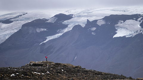 Islandia celebra su primer 'funeral' por un glaciar muerto