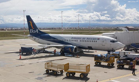 Avion-de-BoA-sufre-nuevo-percance-al-aterrizar-en-El-Alto