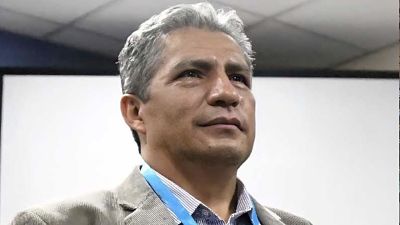 Ministro Edmundo Novillo recibe alta médica tras superar el Covid-19