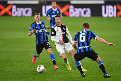 Inter recibe a Juventus en el derbi italiano