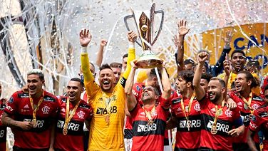 Flamengo derrotó por penales a Palmeiras y es bicampeón de la Supercopa de Brasil