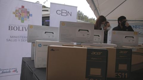 COVID-19: CBN dona 10 computadoras a Salud para emisión gratuita del carnet de vacunación