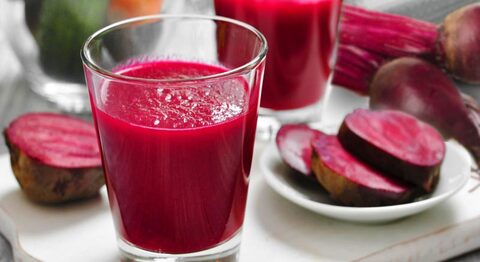 El zumo de remolacha podría ayudar a las personas con enfermedad coronaria, según un estudio