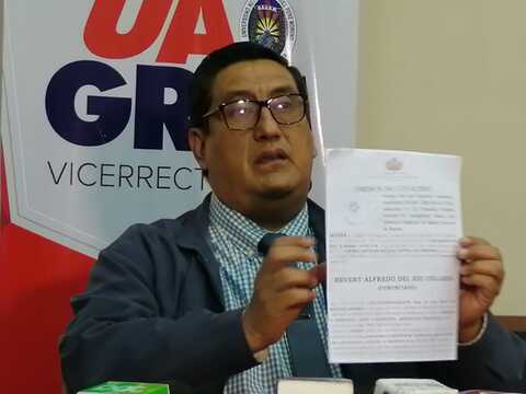 Citan a un docente de la UAGRM a declarar por incidentes afuera de la casa de Jhonny