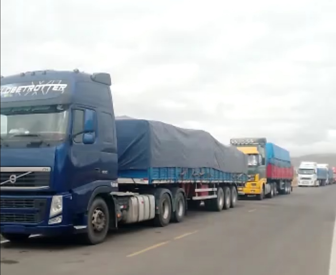 Conductores bolivianos pasan un drama en las carreteras del Perú y piden ayuda: 'Ya no sabemos qué hacer'