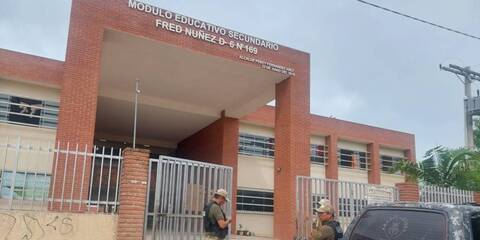 Delincuentes queman la puerta y roban computadoras de módulo educativo en la Virgen de Lujan 