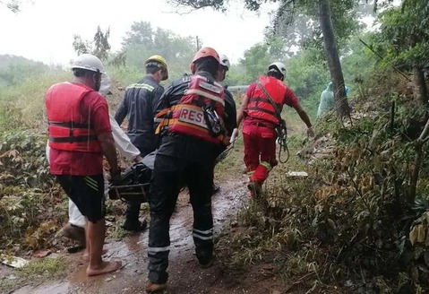 Rescatan cuerpo sin vida de un hombre que cayó al canal Isuto tras las lluvias