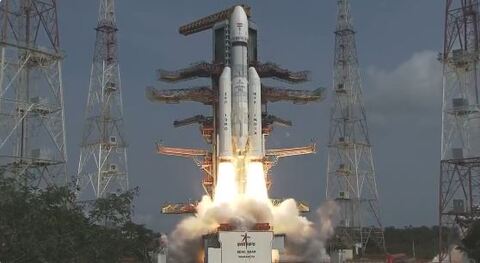 India lanza con éxito 36 satélites de OneWeb