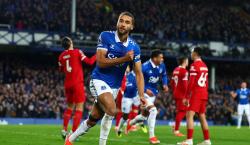 Liverpool se aplaza con una derrota ante Everton y complica sus opciones del título