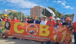 En Tarija, Arce y Choquehuanca acompañan la marcha de la COB por el Día del Trabajo