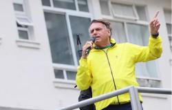 Bolsonaro sale de cuidados intensivos casi tres semanas después de su ingreso