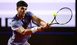 Alcaraz avanza con susto a octavos del Masters de Roma