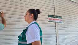 Clausuran farmacia en zona de la antigua Ramada por operar con documentos falsos