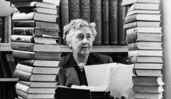 Agatha Christie: la mente brillante que se apagó en silencio