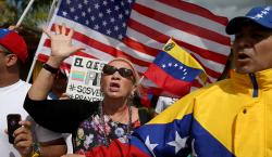 La Corte Suprema de EEUU permite a Trump revocar protección migratoria a 350.000 venezolanos