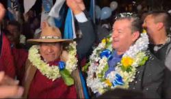Jhonny Fernández inscribe su binomio con un dirigente alteño para vicepresidente