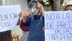 Cacerolazo en señal de duelo: Gremiales cierran mercados por la crisis económica en el país