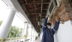 Parlamentarios donarán su sueldo para refaccionar edificio de la brigada que “se cae a pedazos”