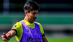 Miguel Terceros sorprende con nuevo look antes de unirse a la Selección