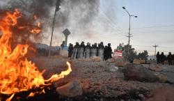 Fuertes enfrentamientos entre policías y evistas en la carretera entre Cochabamba y el occidente