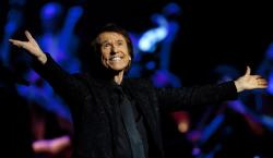 Raphael recibirá el mayor homenaje de los Latin Grammy: “Es un honor que llevaré siempre en el corazón”