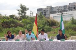 Concejales sesionan otra vez en la calle y constatan abandono de obras en el Distrito 5