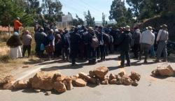 Reportan 33 bloqueos en 6 departamentos; Policía interviene la protesta en Vinto