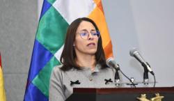 Arce posesiona a Jessica Saravia como nueva ministra de Justicia