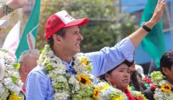 Tuto Quiroga intensifica campaña con su oferta de título de propiedad popular por $us 1.500