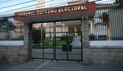 Más de 625 sustituciones de candidatos por renuncia e inhabilitación se presentaron en el TSE