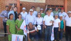 Branko Marinkovic visita el territorio indígena Guarayo con una gran caravana con líderes cruceños y candidatos de Alianza Libre