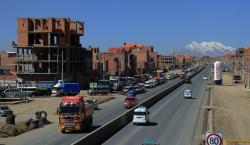 Choferes de El Alto dan plazo al gobierno para solucionar la escasez de combustibles